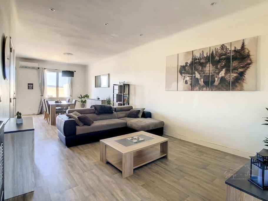 Homps - Appartement Avec Terrasse 4 Personnes Exterior photo